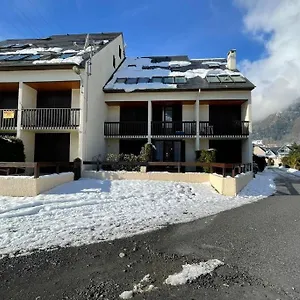 Neuf St Lary 10 Min à Pied Appartement